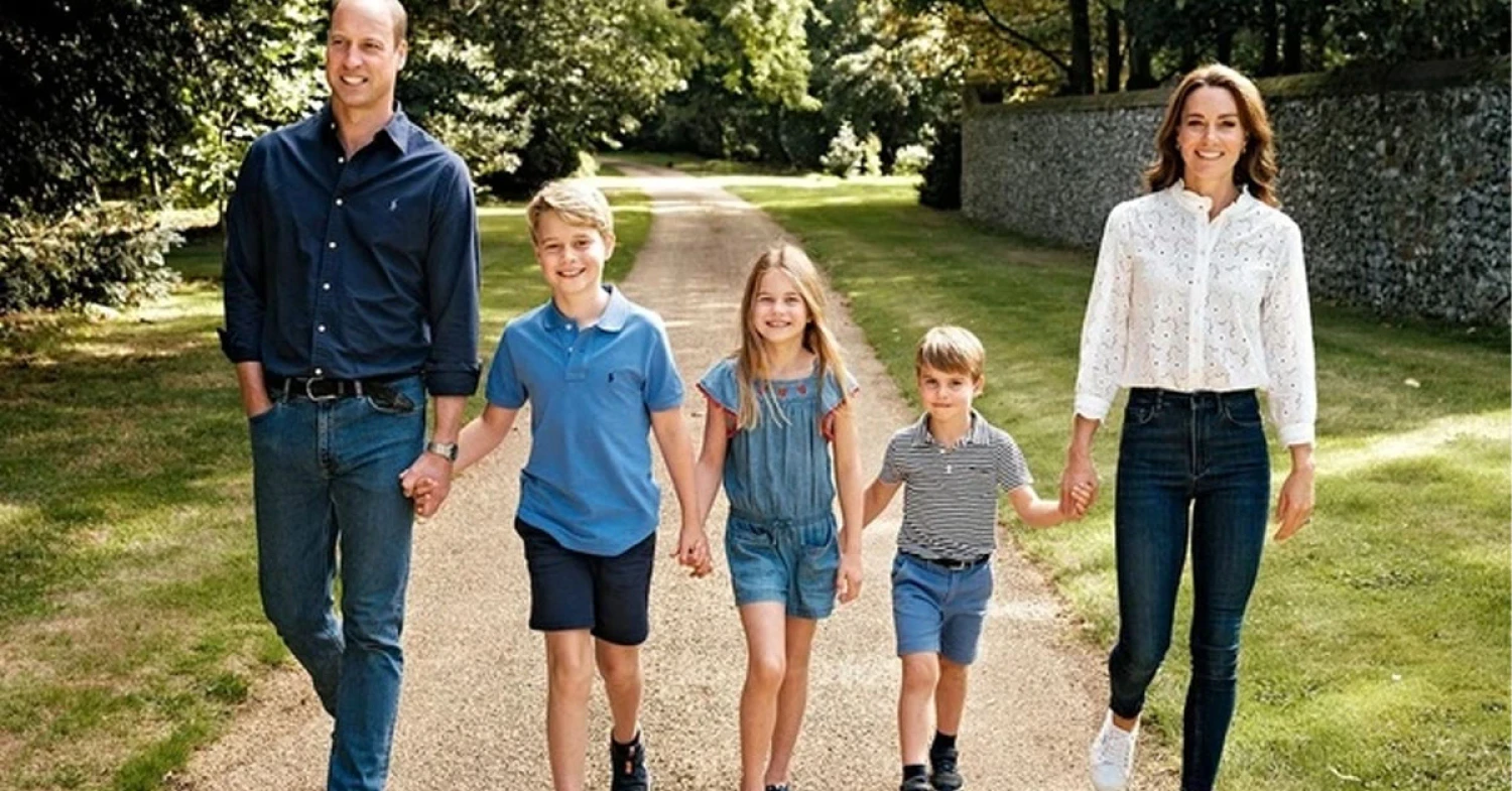 Catherine Spotted Bringing Her 3 Kids on Commercial Flight to Scotland for Family's Summer Vacation